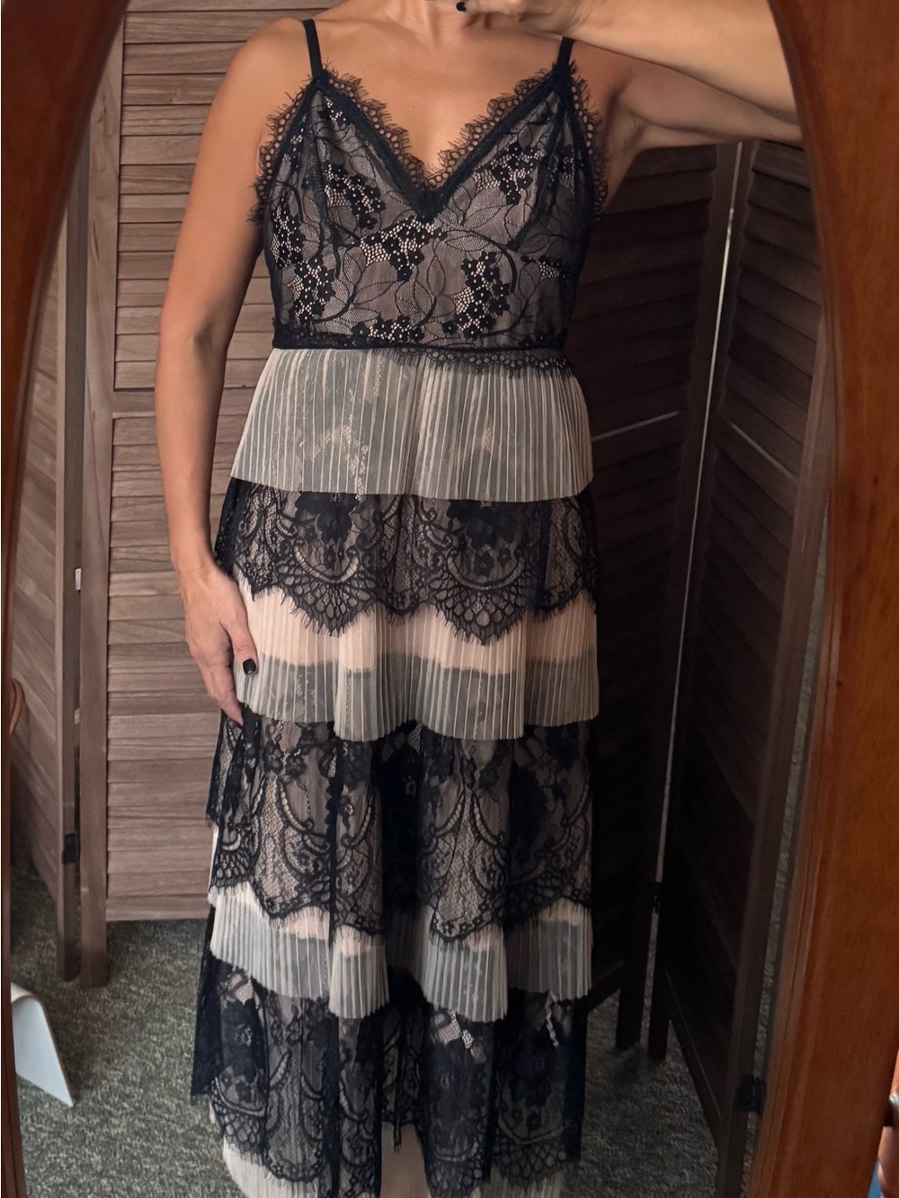Tiered Lace Midi Dress in Black and Cream size M